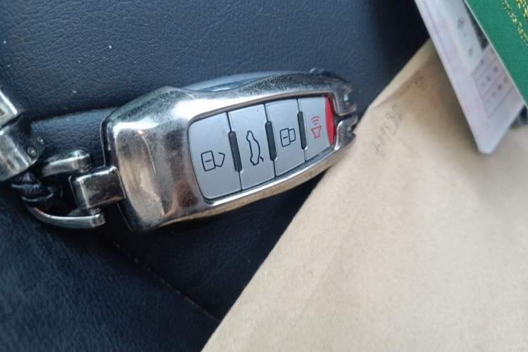 Used Haval M6 2018 1.5T Manual Two-Wheel Drive Elite Model Vehicle Key
