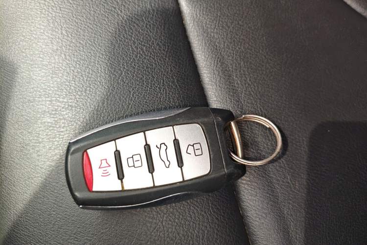 Used Haval M6 2018 Revised Version 1.5T DCT Two-Wheel Drive Elite Edition Vehicle Key