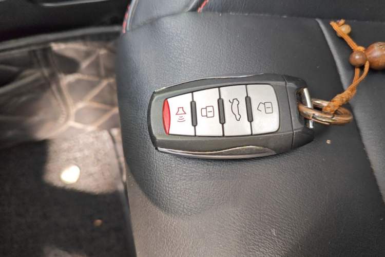 Used Haval M6 2018 1.5T Manual Two-Wheel Drive Elite Model Vehicle Key