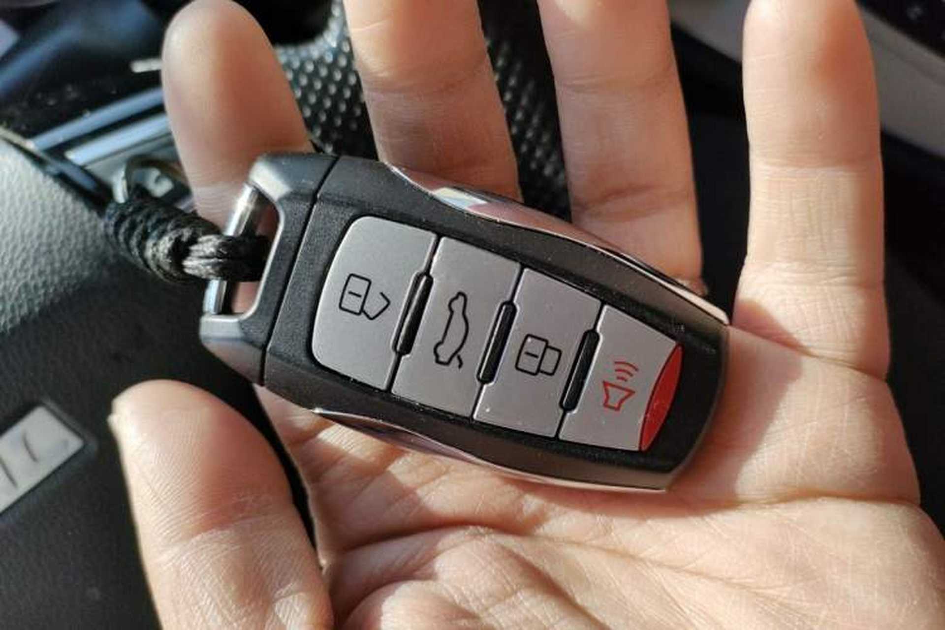 Used Haval M6 2018 Revised Version 1.5T DCT Two-Wheel Drive Urban Style Vehicle Key