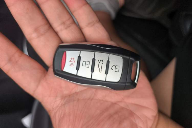 Used Haval M6 2018 1.5T Manual Two-Wheel Drive Elite Model Vehicle Key