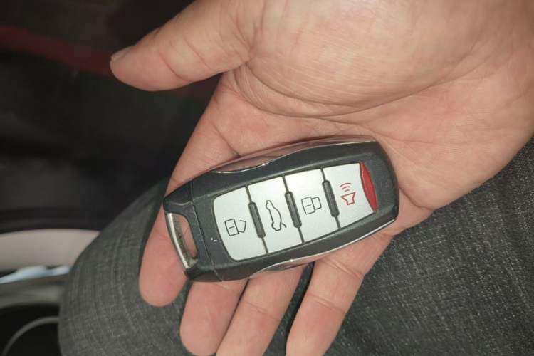 Used Haval M6 2018 1.5T Manual Two-Wheel Drive Elite Model Vehicle Key