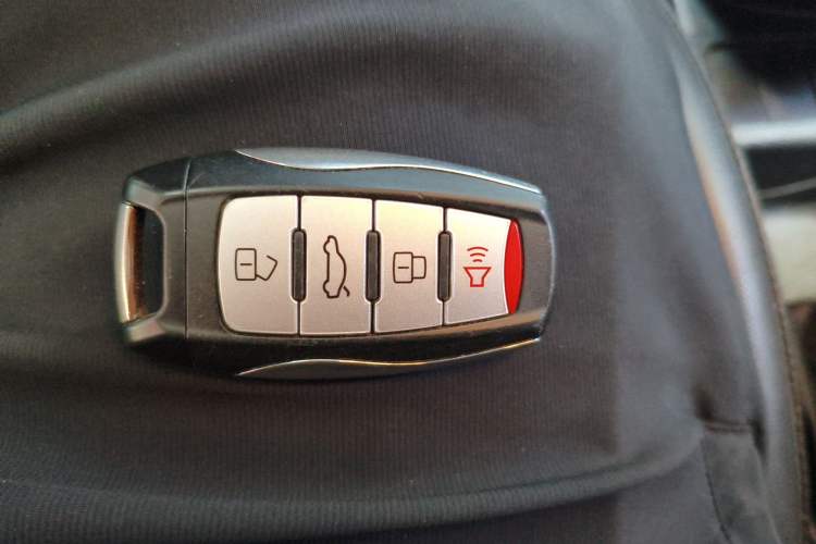 Used Haval M6 2018 1.5T Manual Two-Wheel Drive Elite Model Vehicle Key