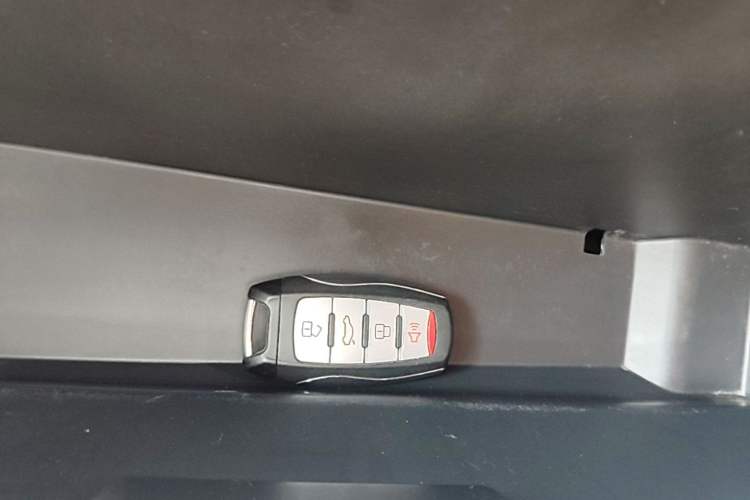 Used Haval M6 2018 1.5T DCT Two-Wheel Drive Elite Model Vehicle Key