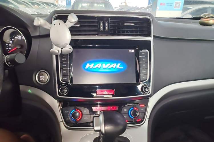 Used Haval M6 2019 1.5T DCT Two-Wheel Drive Value Edition China VI Standard Audio And AC Panel