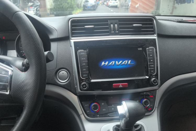 Used Haval M6 2019 1.5T DCT Two-Wheel Drive Elite Version China VI Standard Audio And AC Panel