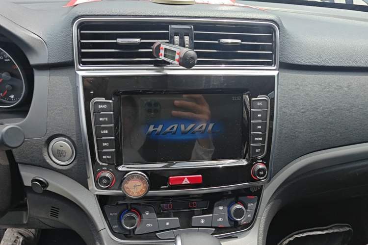 Used Haval M6 2019 1.5T DCT Two-Wheel Drive Elite Version China VI Standard Audio And AC Panel