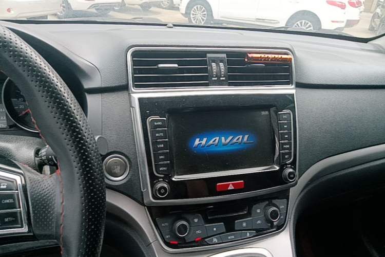 Used Haval M6 2019 1.5T Manual Two-Wheel Drive Elite Version China VI Standard Audio And AC Panel
