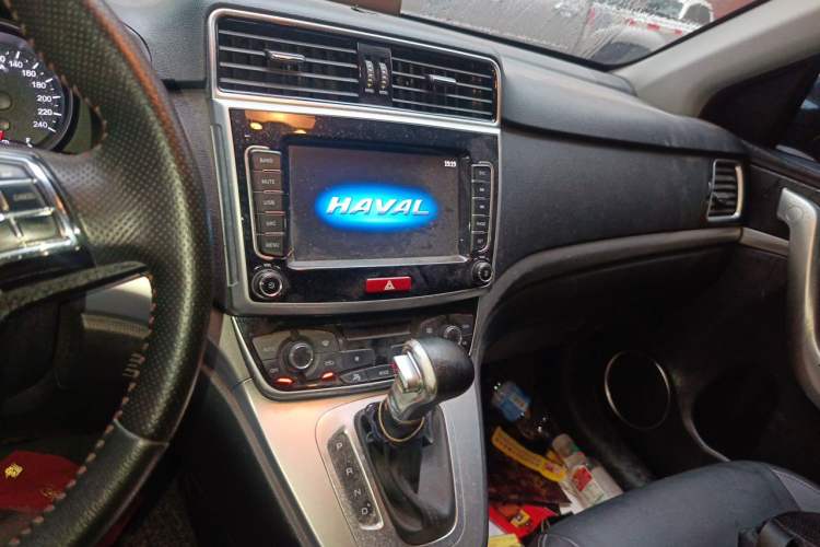 Used Haval M6 2019 1.5T DCT Two-Wheel Drive Elite Version China VI Standard Audio And AC Panel