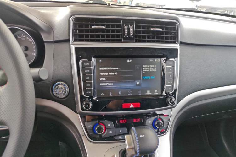 Used Haval M6 2019 1.5T DCT Two-Wheel Drive Elite Version China VI Standard Audio And AC Panel