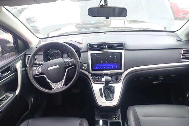 Used Haval M6 2019 1.5T DCT Two-Wheel Drive Value Edition China VI Standard Center Console