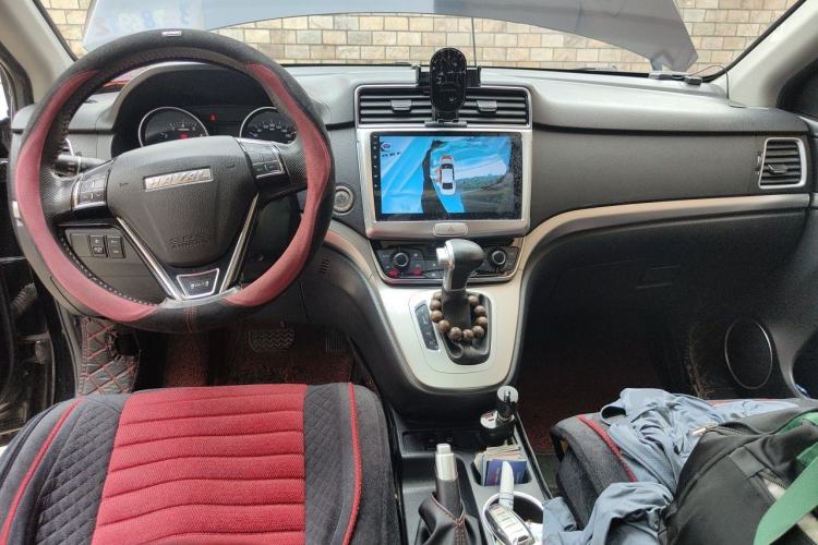Used Haval M6 2019 1.5T DCT Two-Wheel Drive Elite Version China V Standard Center Console