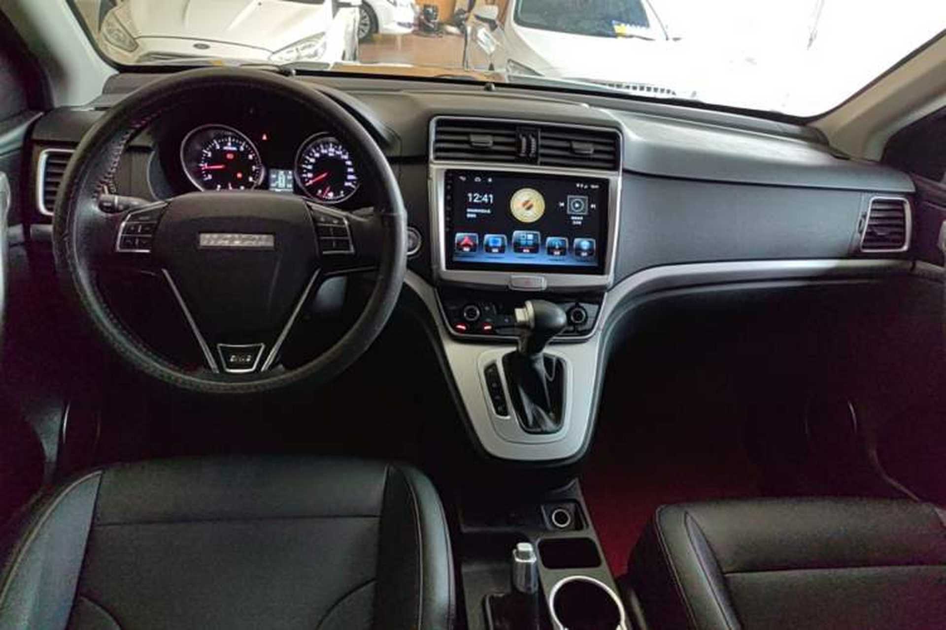 Used Haval M6 2019 1.5T DCT Two-Wheel Drive Value Edition China VI Standard Center Console