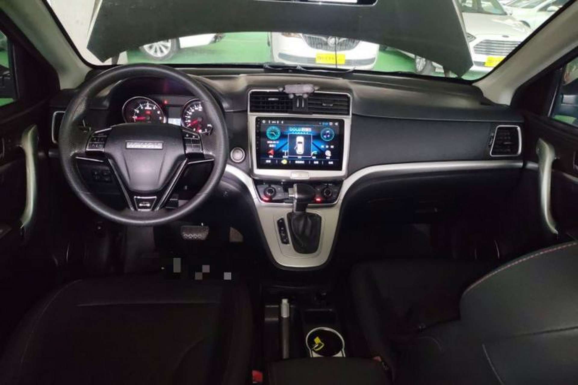 Used Haval M6 2019 1.5T DCT Two-Wheel Drive Value Edition China VI Standard Center Console