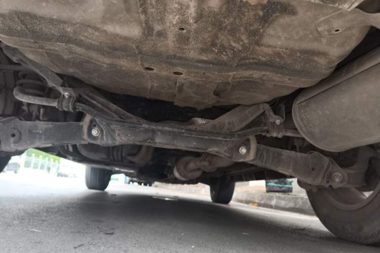 Used Haval M6 2019 1.5T DCT Two-Wheel Drive Elite Version China VI Standard Chassis Rear
