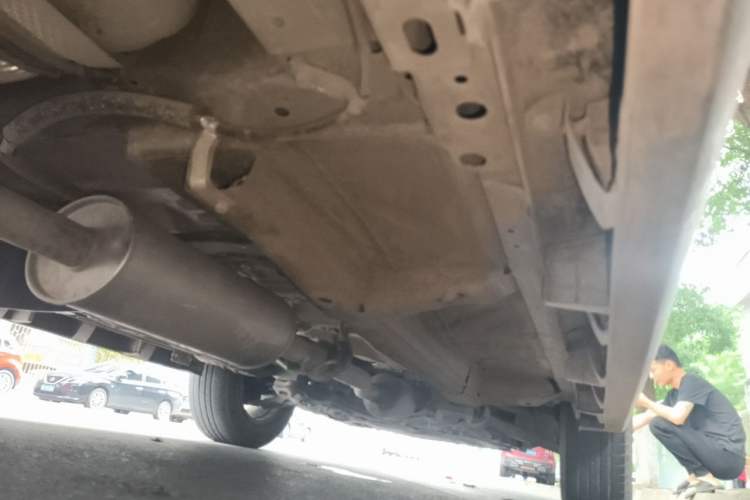 Used Haval M6 2019 1.5T DCT Two-Wheel Drive Elite Version China VI Standard Chassis Rear Right