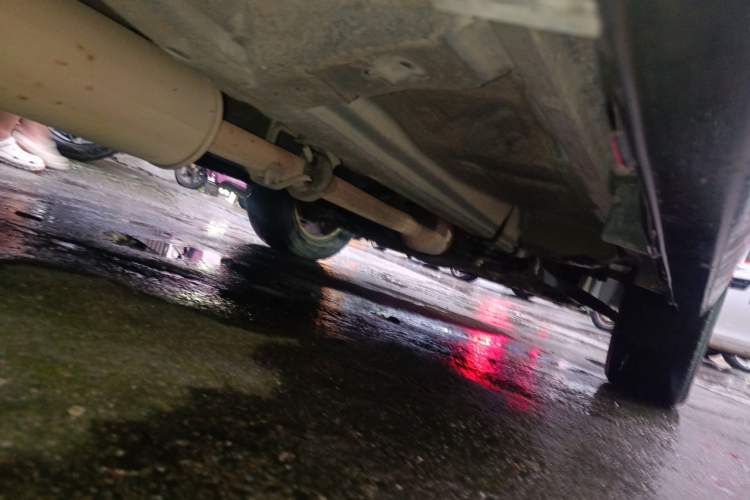 Used Haval M6 2019 1.5T DCT Two-Wheel Drive Elite Version China VI Standard Chassis Rear Right