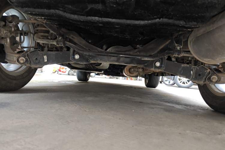 Used Haval M6 2019 1.5T Manual Two-Wheel Drive Urban Version China VI Standard Chassis Rear