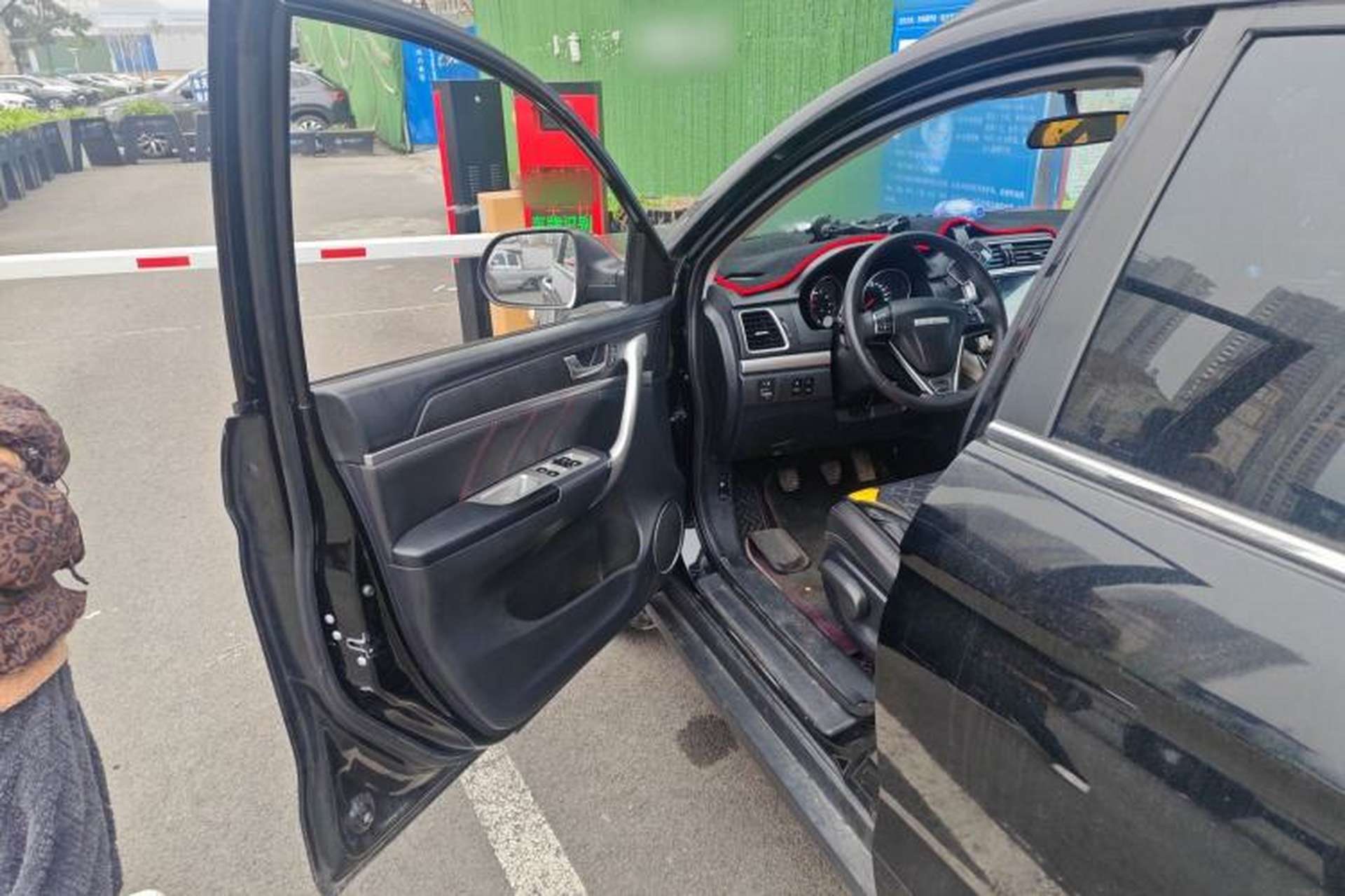 Used Haval M6 2019 1.5T Manual Two-Wheel Drive Elite Version China VI Standard Driver Seat