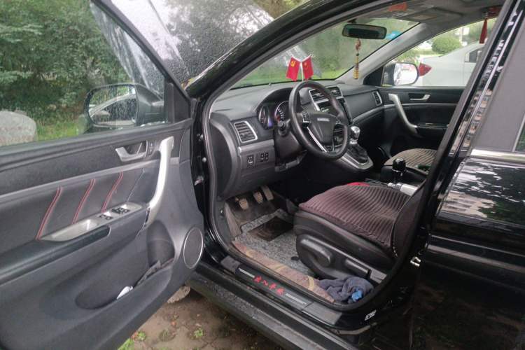 Used Haval M6 2019 1.5T Manual Two-Wheel Drive Elite Version China VI Standard Driver Seat