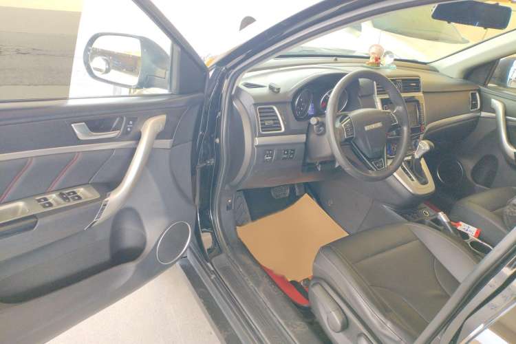 Used Haval M6 2019 1.5T DCT Two-Wheel Drive Value Edition China VI Standard Driver Seat