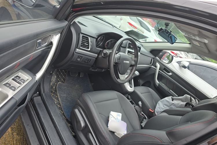 Used Haval M6 2019 1.5T DCT Two-Wheel Drive Elite Version China VI Standard Driver Seat