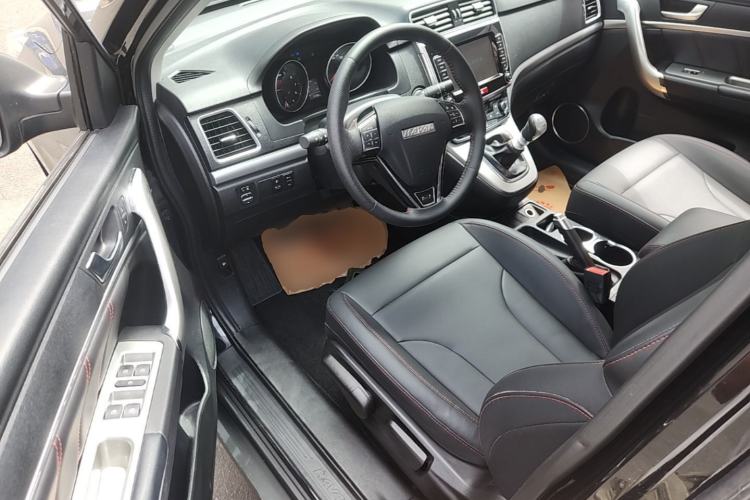 Used Haval M6 2019 1.5T Manual Two-Wheel Drive Elite Version China VI Standard Driver Seat