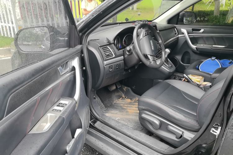 Used Haval M6 2019 1.5T DCT Two-Wheel Drive Value Edition China VI Standard Driver Seat