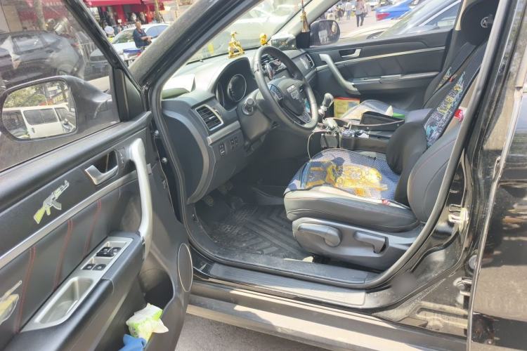 Used Haval M6 2019 1.5T Manual Two-Wheel Drive Elite Version China VI Standard Driver Seat