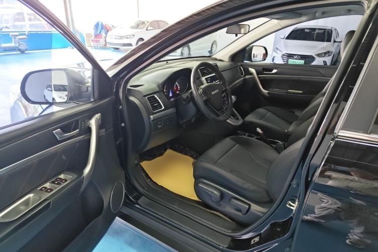 Used Haval M6 2019 1.5T DCT Two-Wheel Drive Value Edition China VI Standard Driver Seat