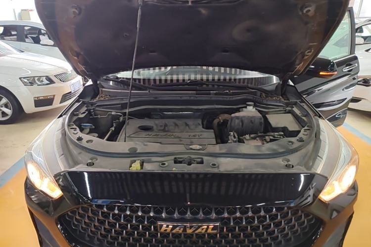Used Haval M6 2019 1.5T DCT Two-Wheel Drive Value Edition China VI Standard Engine Bay