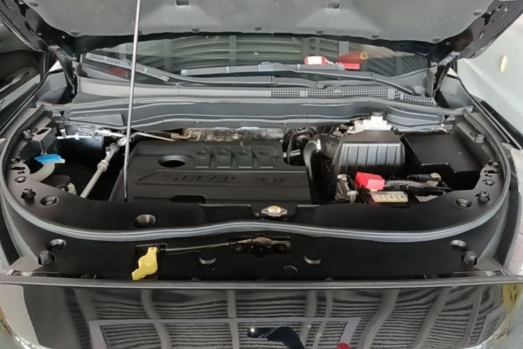 Used Haval M6 2019 1.5T DCT Two-Wheel Drive Elite Version China VI Standard Engine Bay