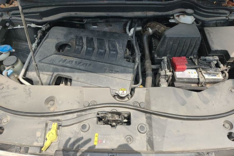 Used Haval M6 2019 1.5T Manual Two-Wheel Drive Elite Version China VI Standard Engine Bay