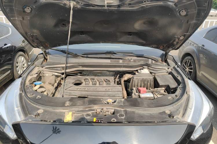 Used Haval M6 2019 1.5T DCT Two-Wheel Drive Elite Version China VI Standard Engine Bay