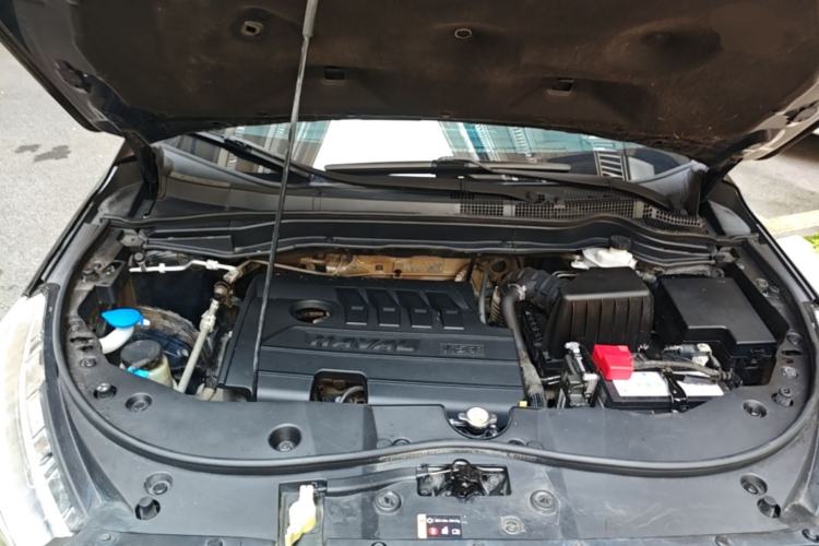 Used Haval M6 2019 1.5T DCT Two-Wheel Drive Elite Version China VI Standard Engine Bay