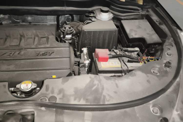 Used Haval M6 2019 1.5T Manual Two-Wheel Drive Elite Version China V Standard Engine Bay Left