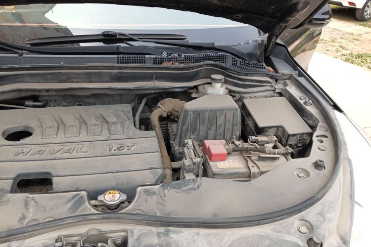 Used Haval M6 2019 1.5T Manual Two-Wheel Drive Urban Version China VI Standard Engine Bay Left