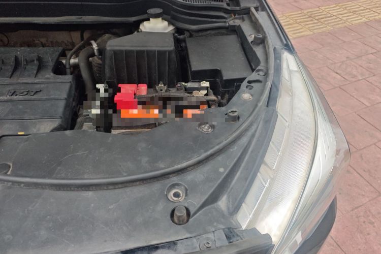Used Haval M6 2019 1.5T Manual Two-Wheel Drive Elite Version China VI Standard Engine Bay Left