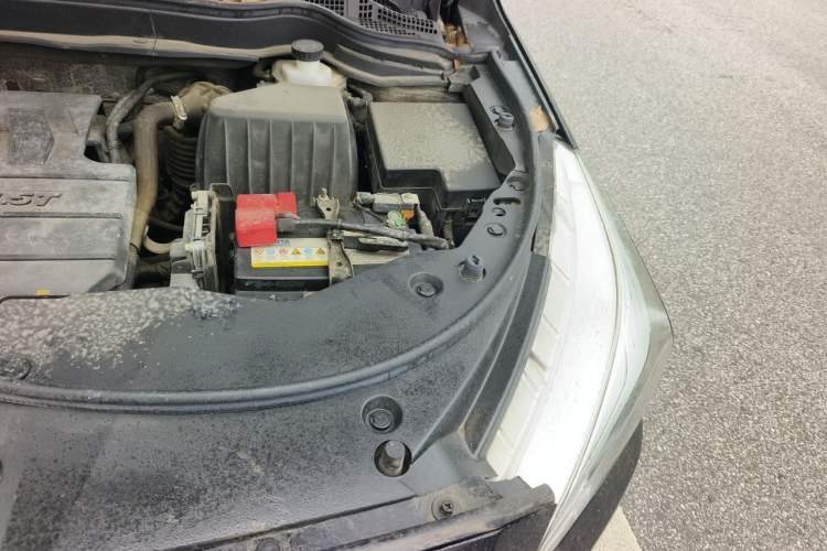Used Haval M6 2019 1.5T Manual Two-Wheel Drive Elite Version China VI Standard Engine Bay Left