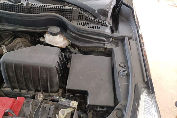 Used Haval M6 2019 1.5T Manual Two-Wheel Drive Elite Version China VI Standard Engine Bay Left