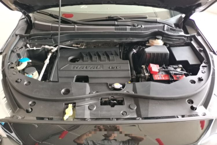 Used Haval M6 2019 1.5T Manual Two-Wheel Drive Elite Version China VI Standard Engine Bay