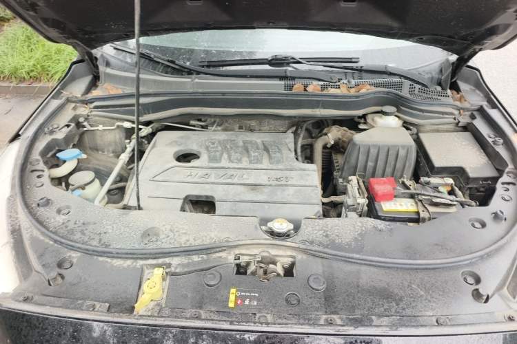 Used Haval M6 2019 1.5T Manual Two-Wheel Drive Elite Version China VI Standard Engine Bay