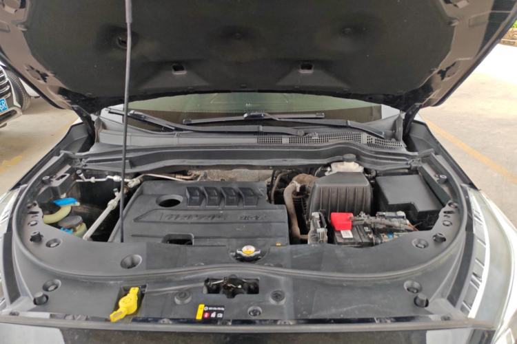 Used Haval M6 2019 1.5T DCT Two-Wheel Drive Elite Version China VI Standard Engine Bay