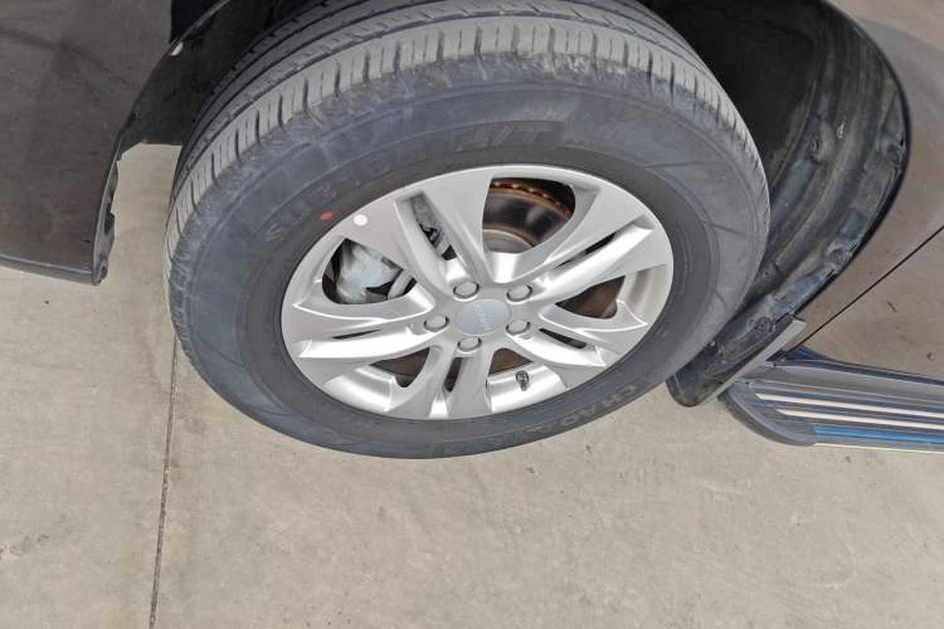 Used Haval M6 2019 1.5T DCT Two-Wheel Drive Elite Version China VI Standard Exterior 1