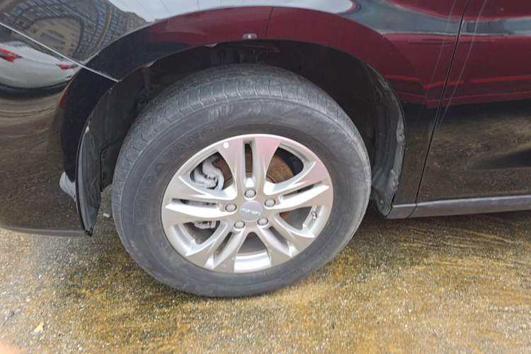 Used Haval M6 2019 1.5T DCT Two-Wheel Drive Elite Version China VI Standard Exterior 4
