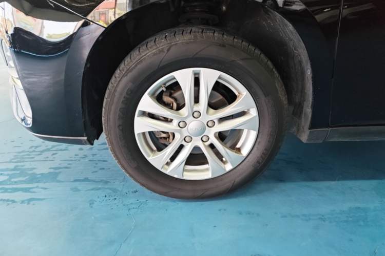 Used Haval M6 2019 1.5T DCT Two-Wheel Drive Value Edition China VI Standard Exterior 4