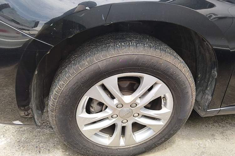 Used Haval M6 2019 1.5T DCT Two-Wheel Drive Elite Version China VI Standard Exterior 4