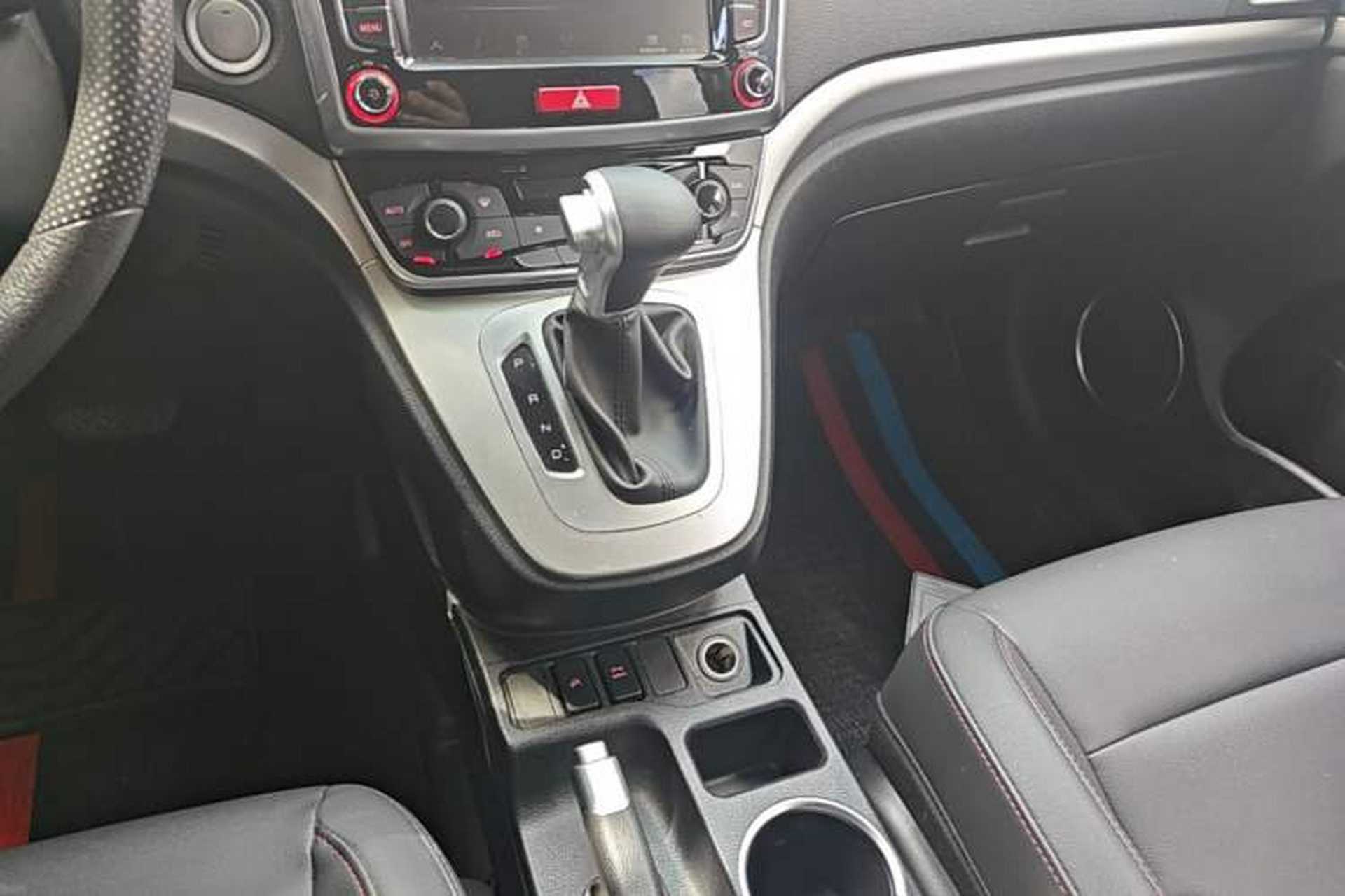 Used Haval M6 2019 1.5T DCT Two-Wheel Drive Value Edition China VI Standard Gear Lever