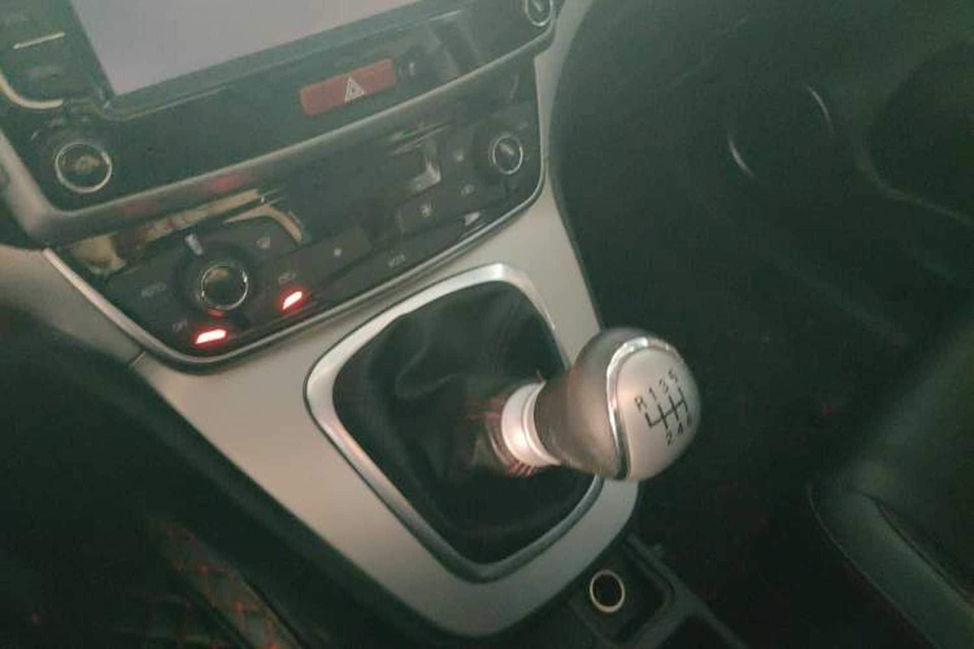 Used Haval M6 2019 1.5T Manual Two-Wheel Drive Elite Version China VI Standard Gear Lever