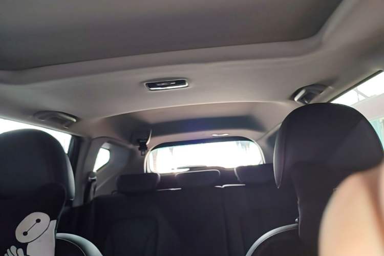 Used Haval M6 2019 1.5T DCT Two-Wheel Drive Value Edition China VI Standard Headliner